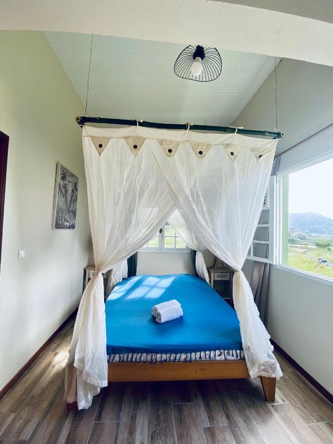 Chambre Et Sdb Privative Ylang Ylang Vue Mont Pelee Dans Maison Partagee Le Morne-Rouge Bagian luar foto